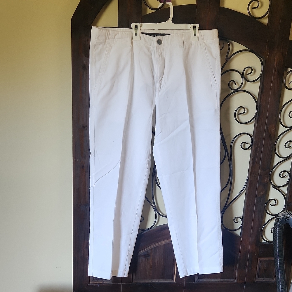 Marc Anthony Cream Chinos